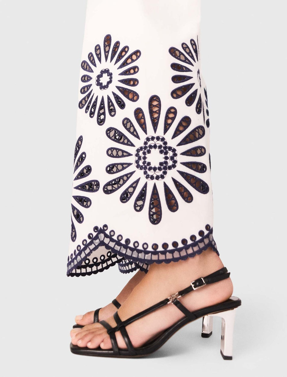 Trousers with crochet detail