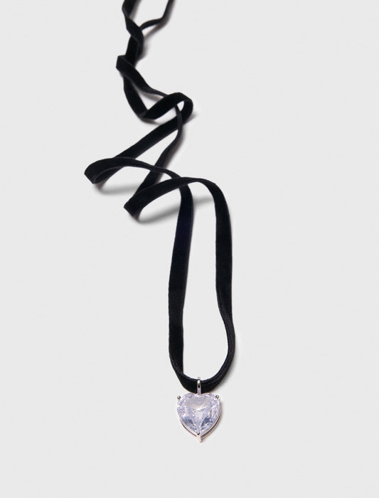 Heart necklace with velvet cord Black