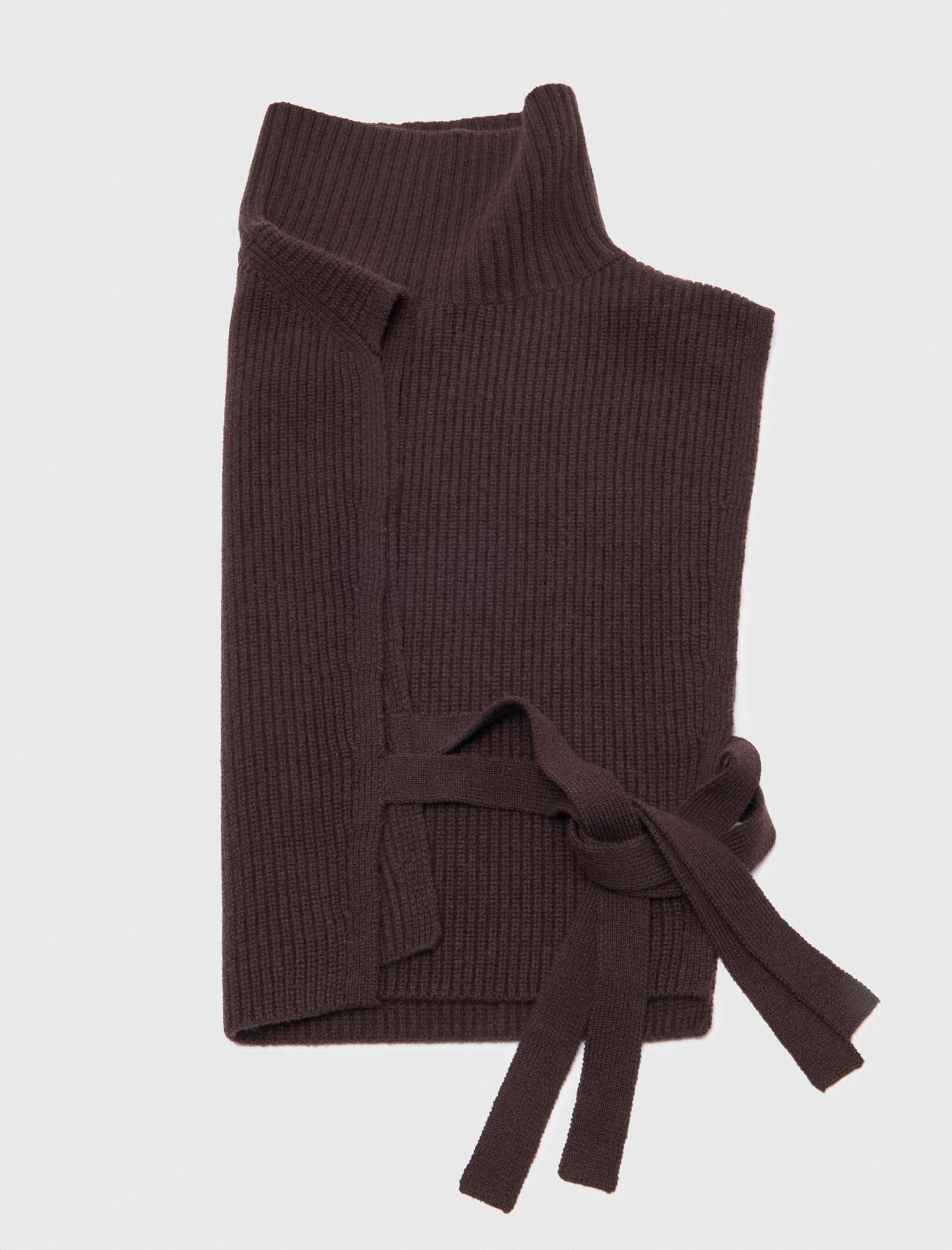 Wool and cashmere collar