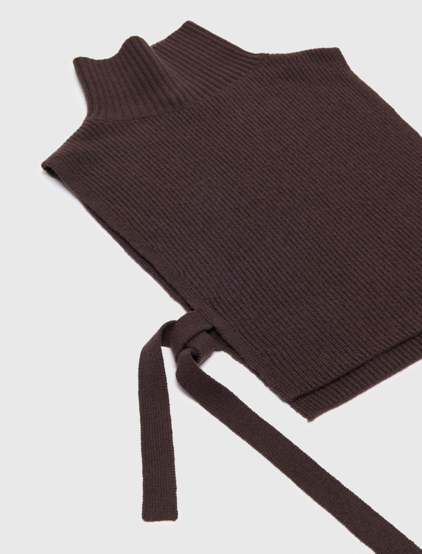 Wool and cashmere collar