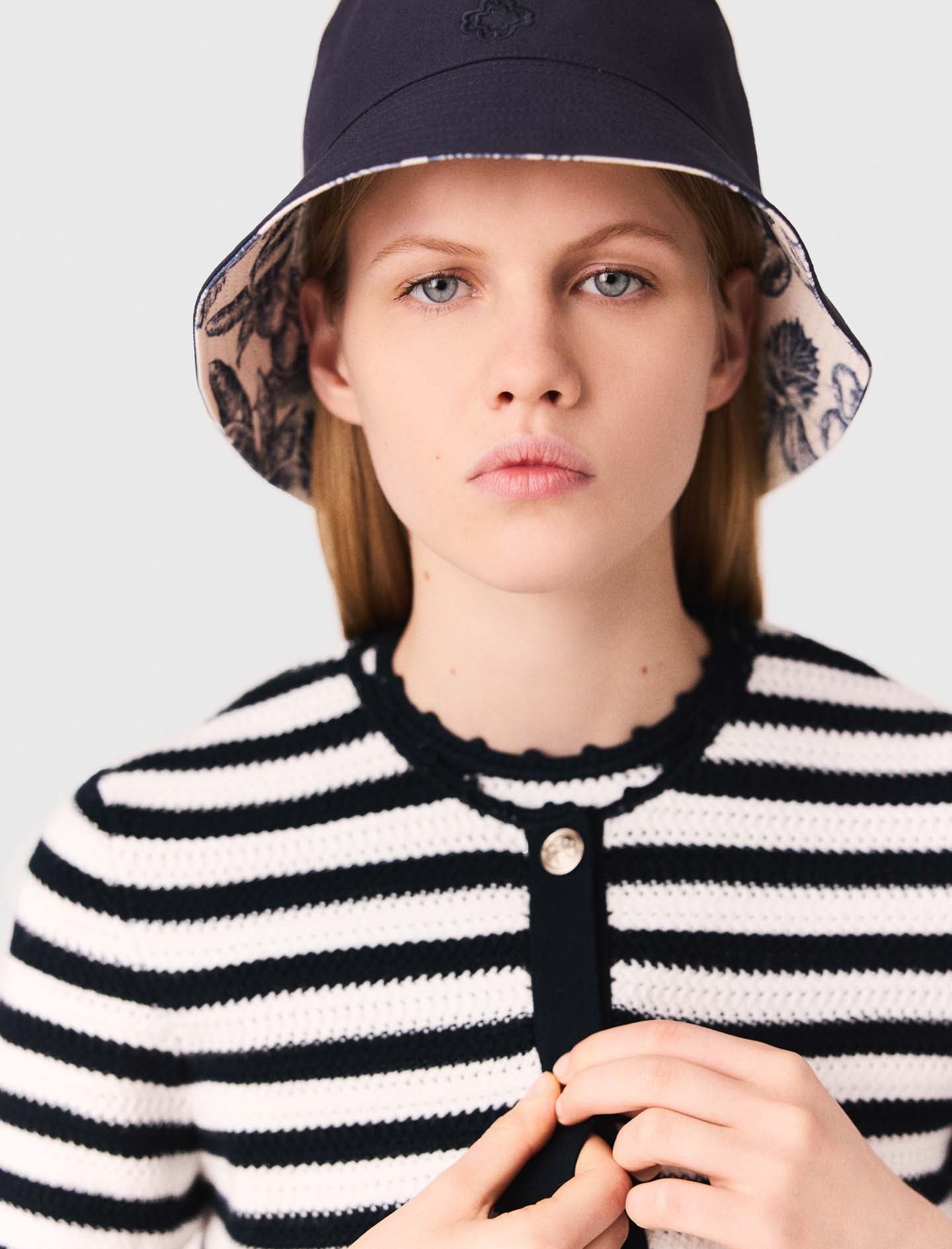 Short crochet cardigan