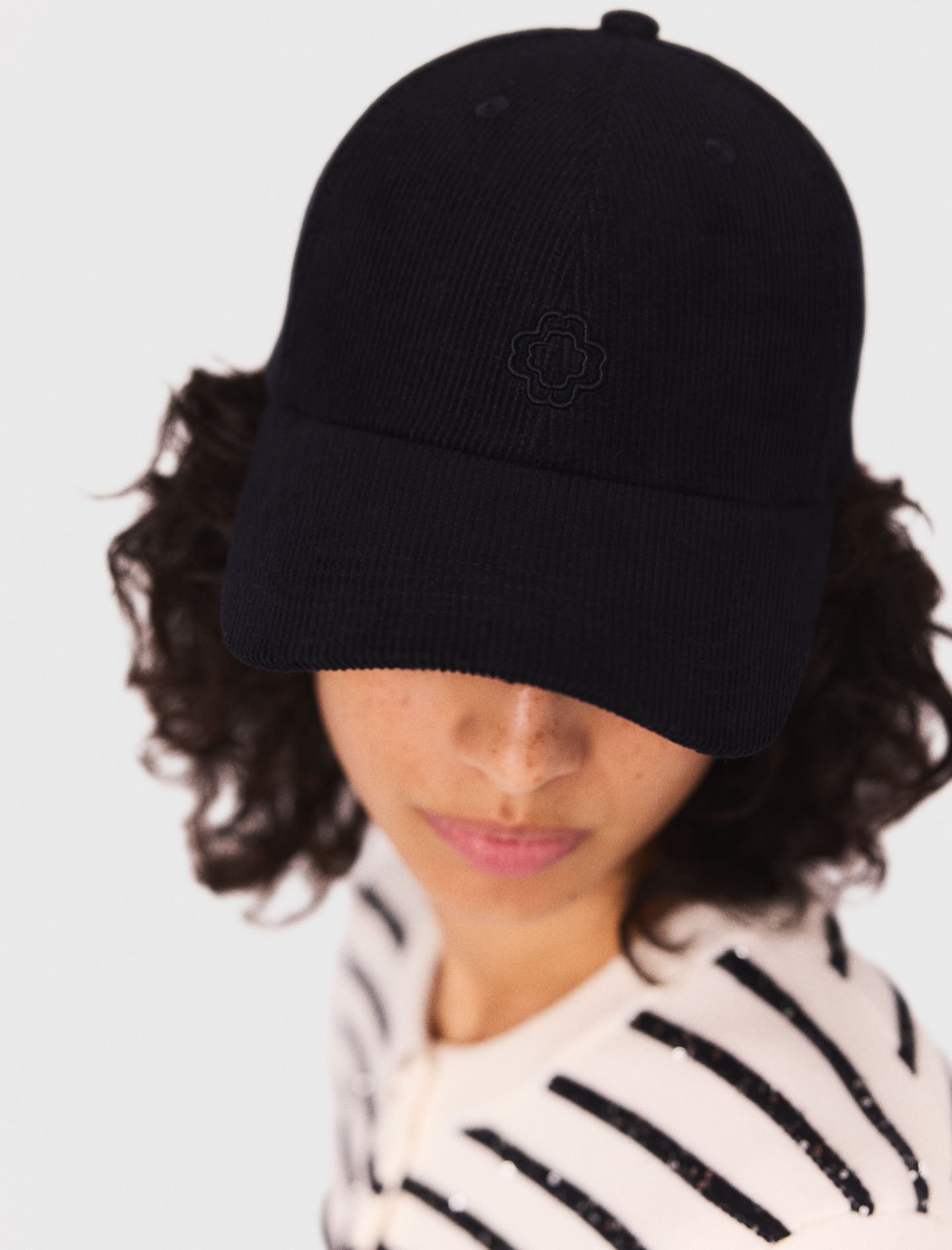 Wool cardigan with snaps