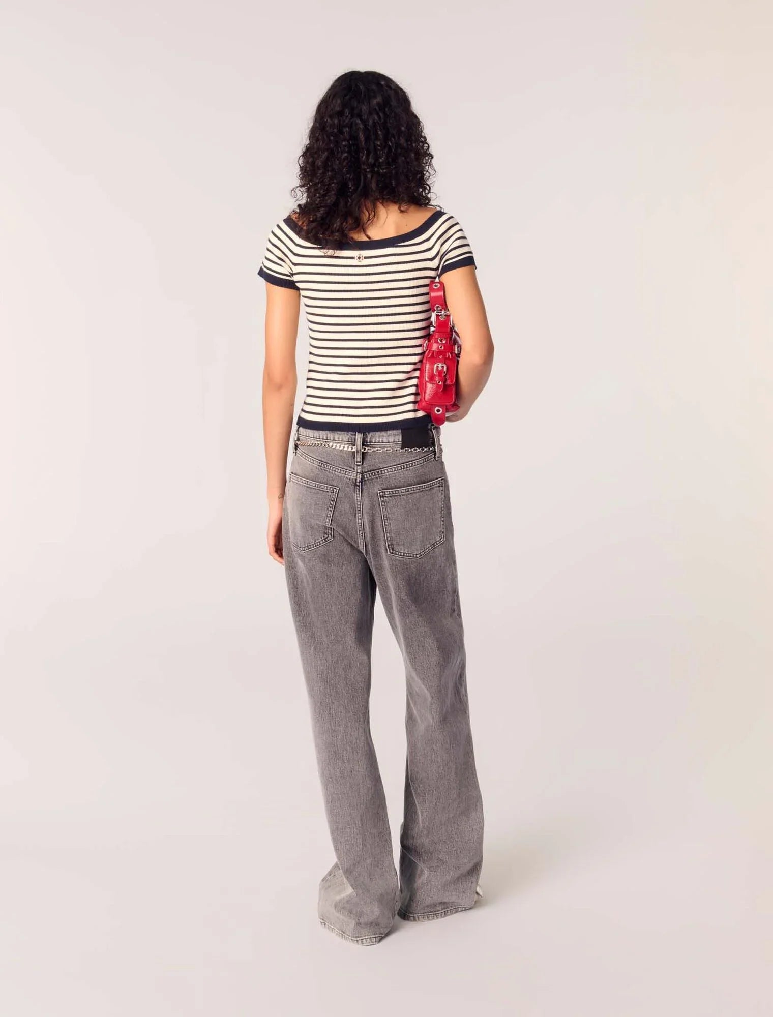 Grey-Wide-Leg Jeans With Chain-Link Belt