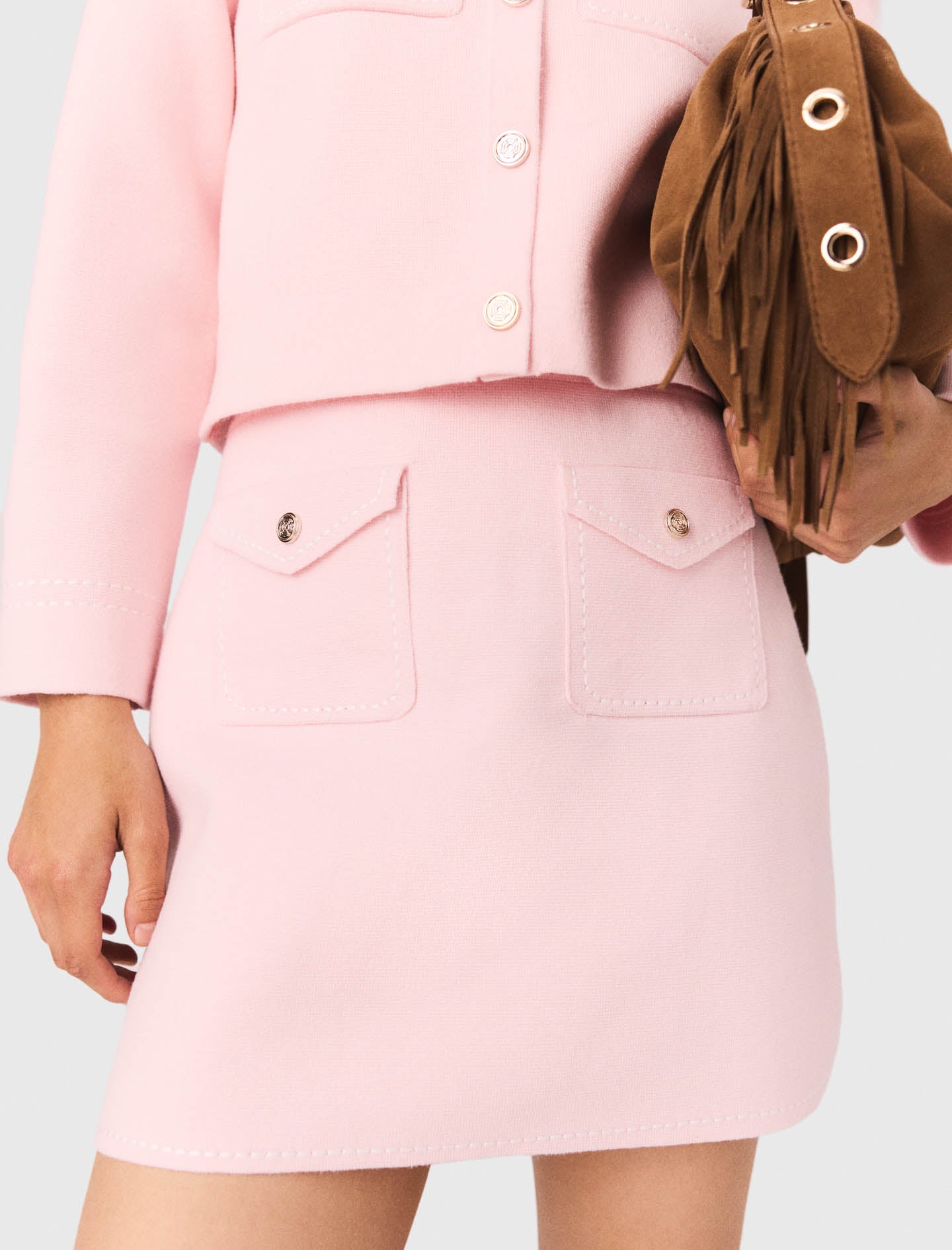 Short topstitched knit skirt