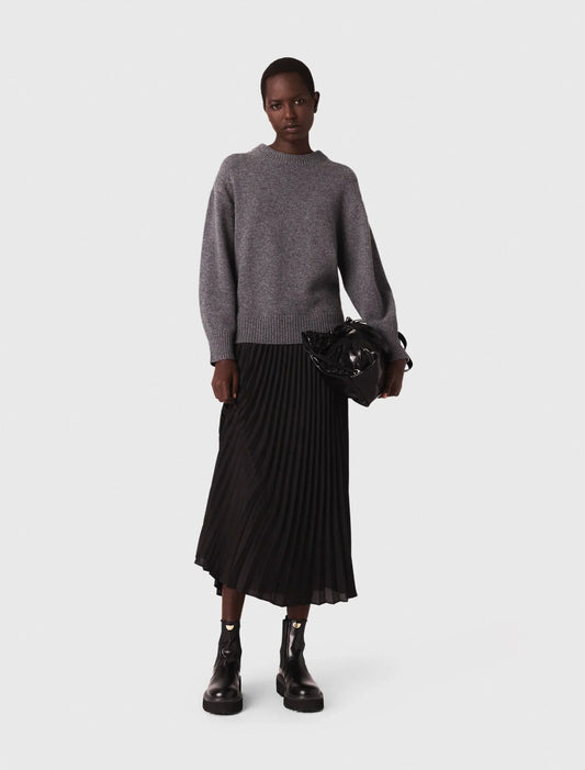 فستان ماكسي باللون الرمادي والأسود