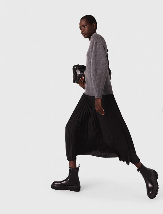 فستان ماكسي باللون الرمادي والأسود