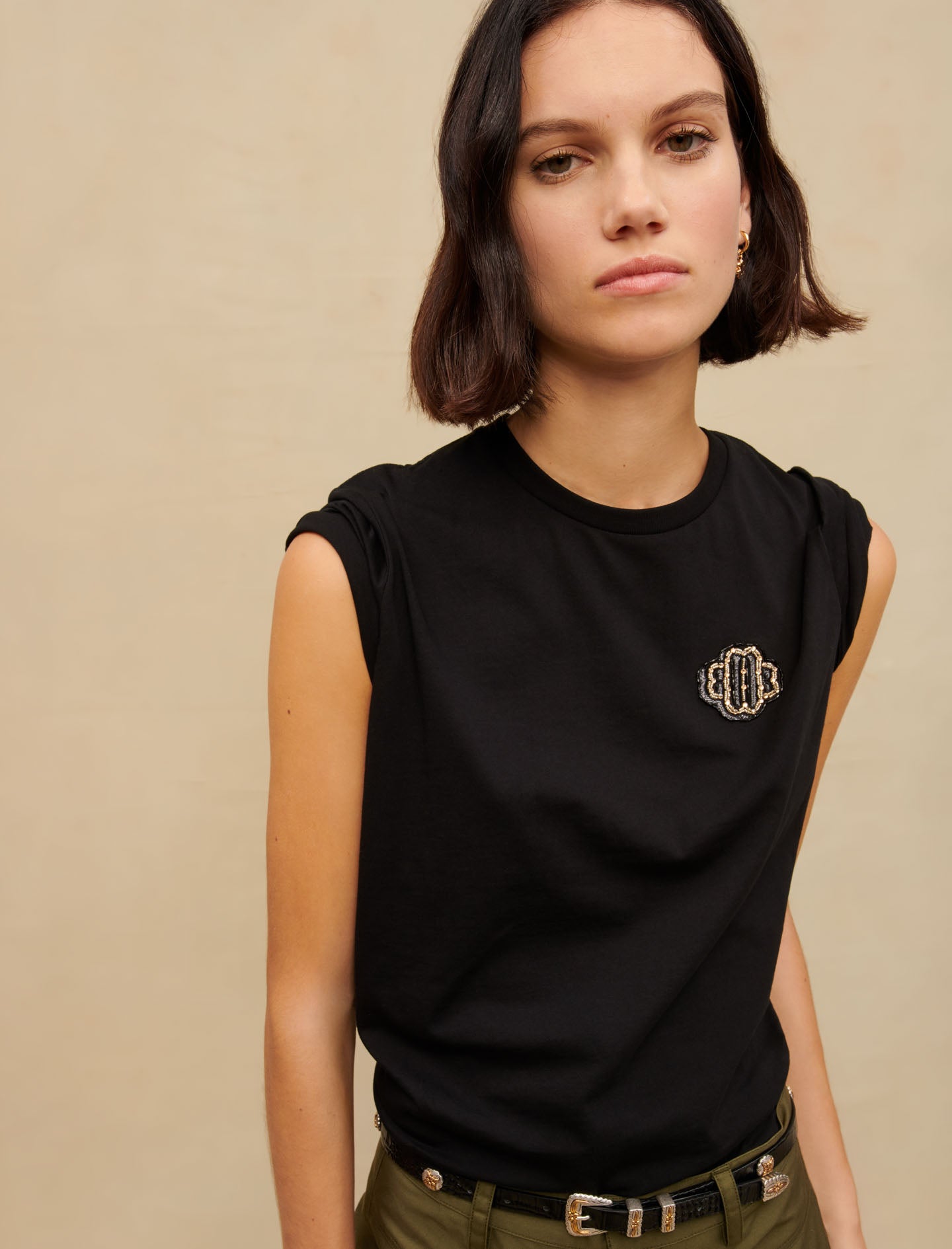 Black   100% COTTON T-SHIRT 100% COTTON T-SHIRT