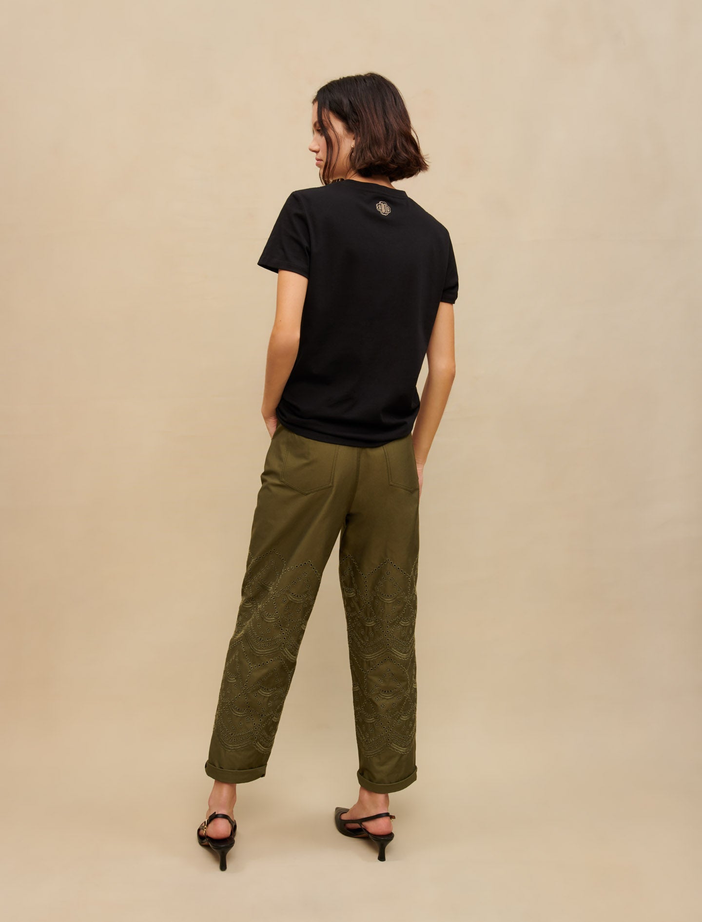 Black   100% COTTON T-SHIRT 100% COTTON T-SHIRT