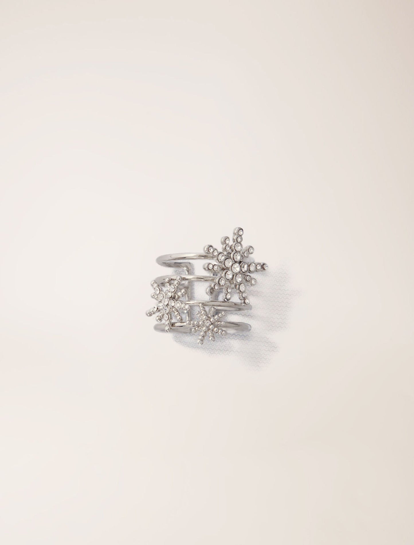 Silver-featured-Rhinestone star ring