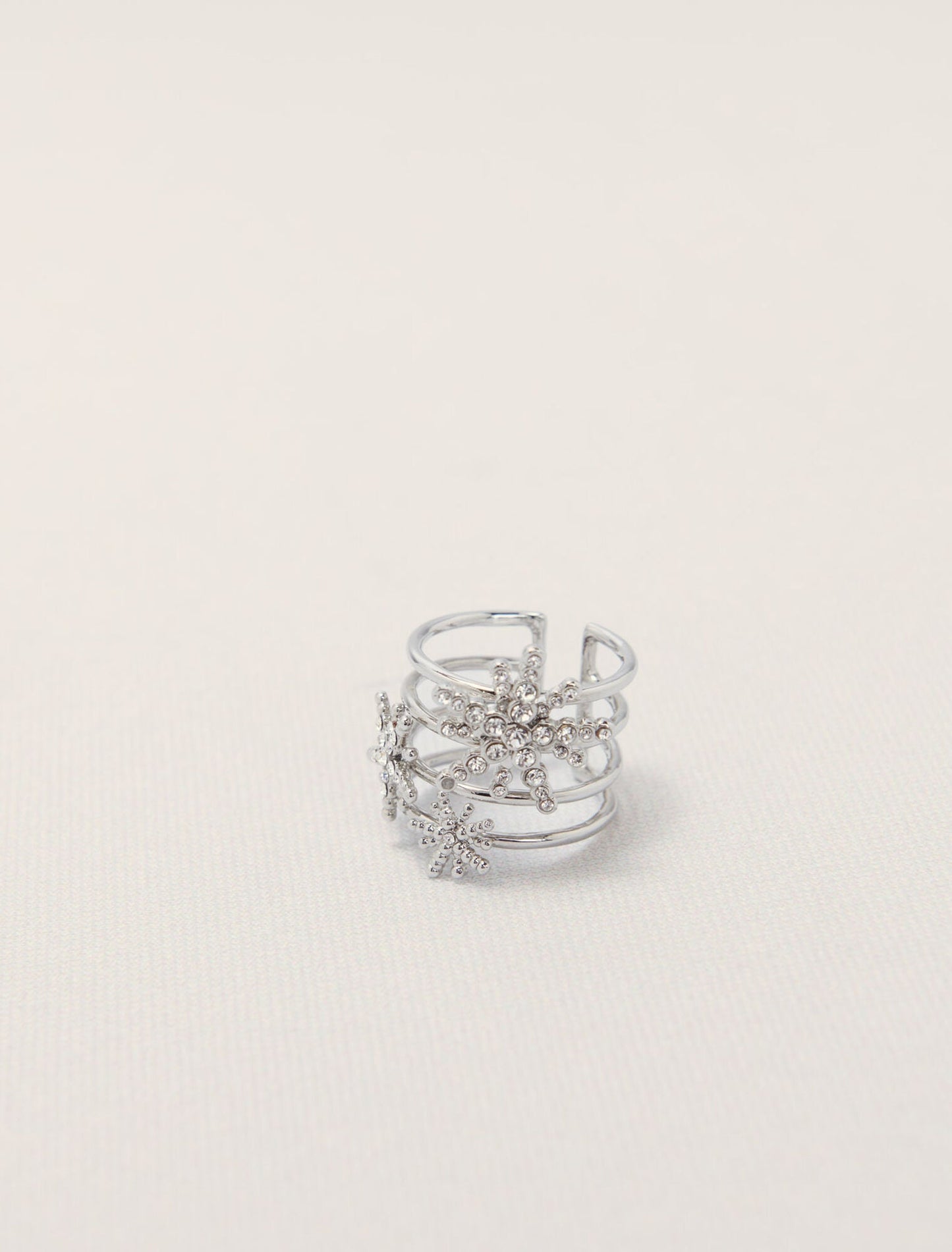 Silver-Rhinestone star ring