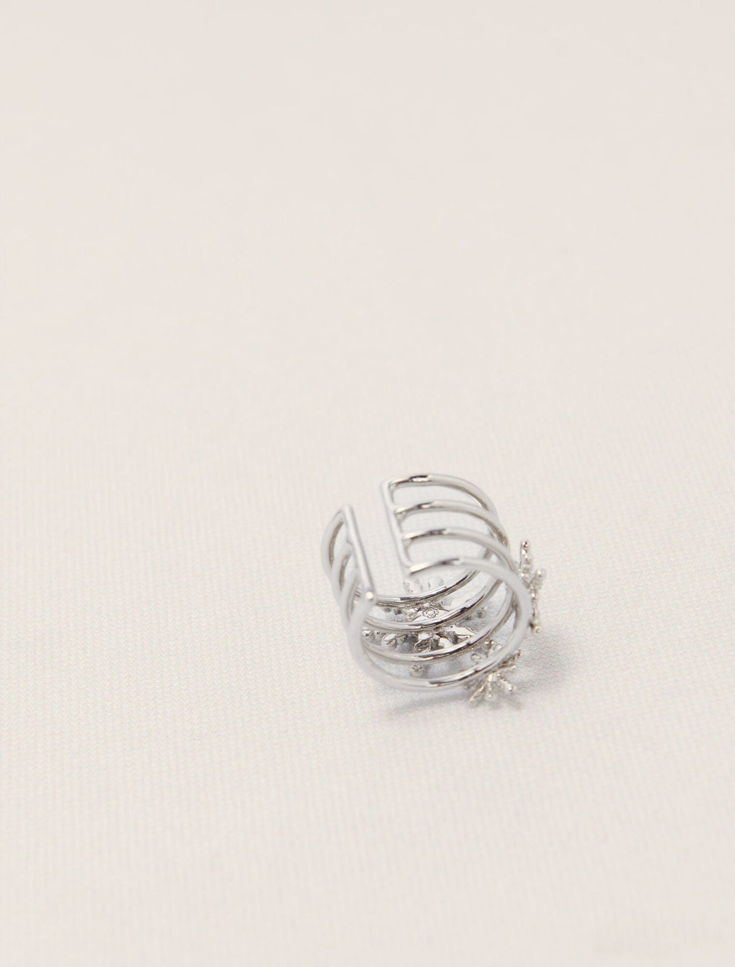 Silver-Rhinestone star ring