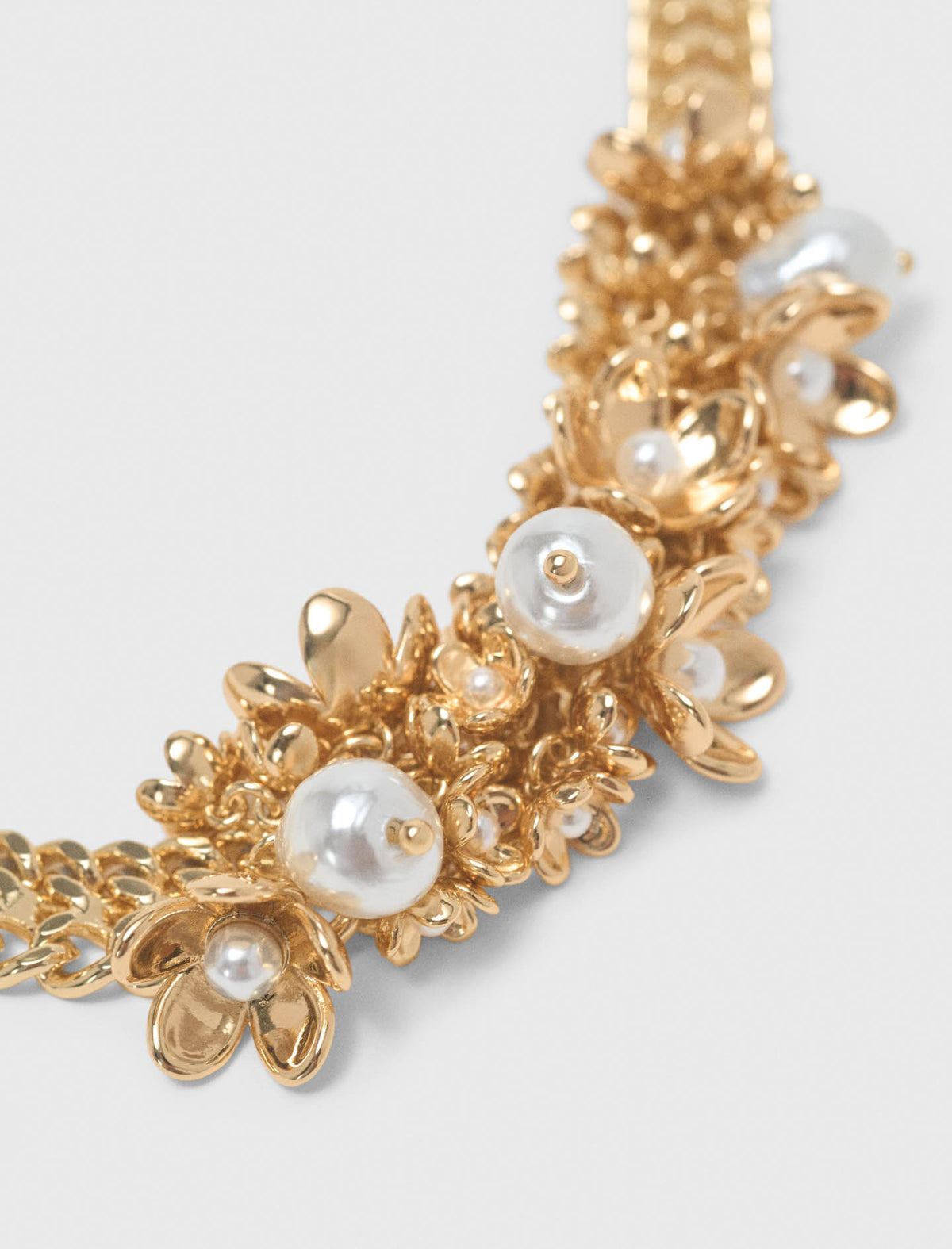 Asymmetric wide chain necklace Gold
