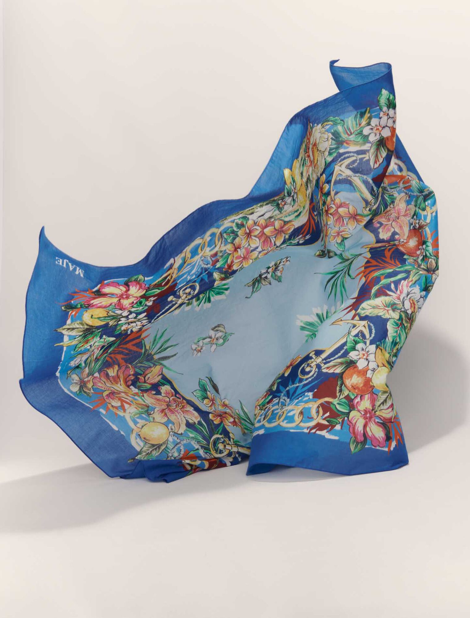 Multicolor floral print-90x90cm square in cotton print