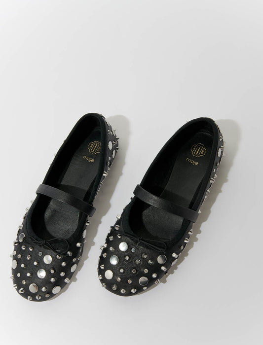 Black  -studded ballet flats