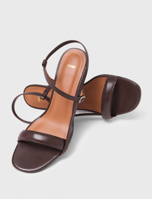 Strappy leather sandals Brown