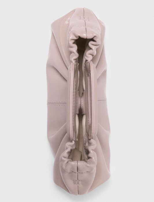 حقيبة كلاتش صغيرة من الجلد