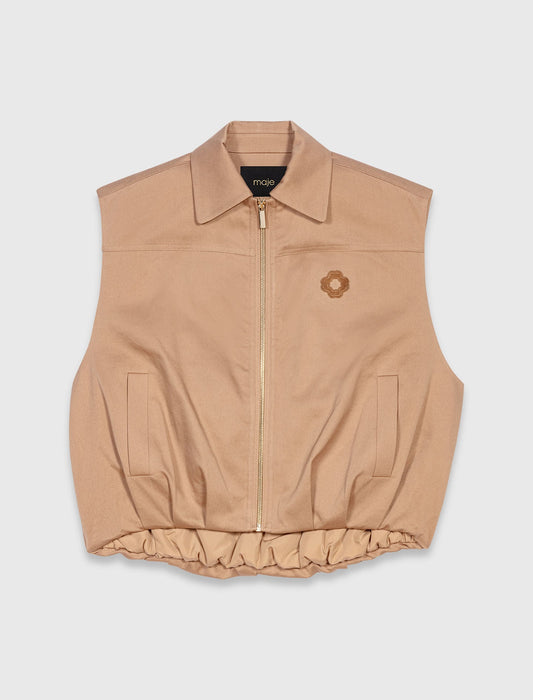 Sleeveless jacket