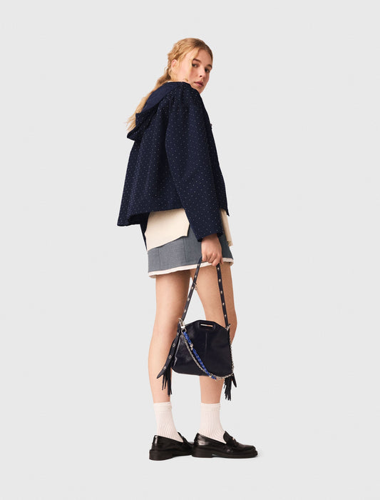 جاكيت مزينة بأحجار الراين بغطاء رأس