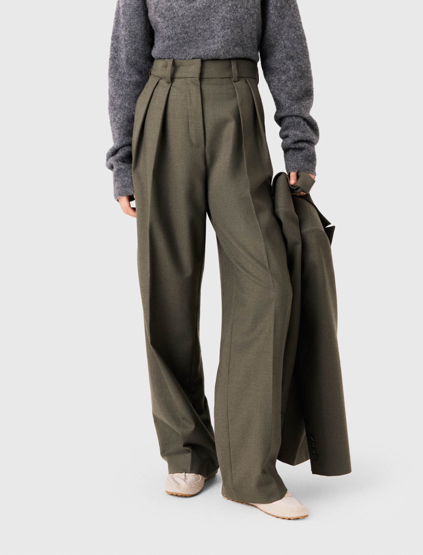 Wide-leg suit trousers with pleats Khaki