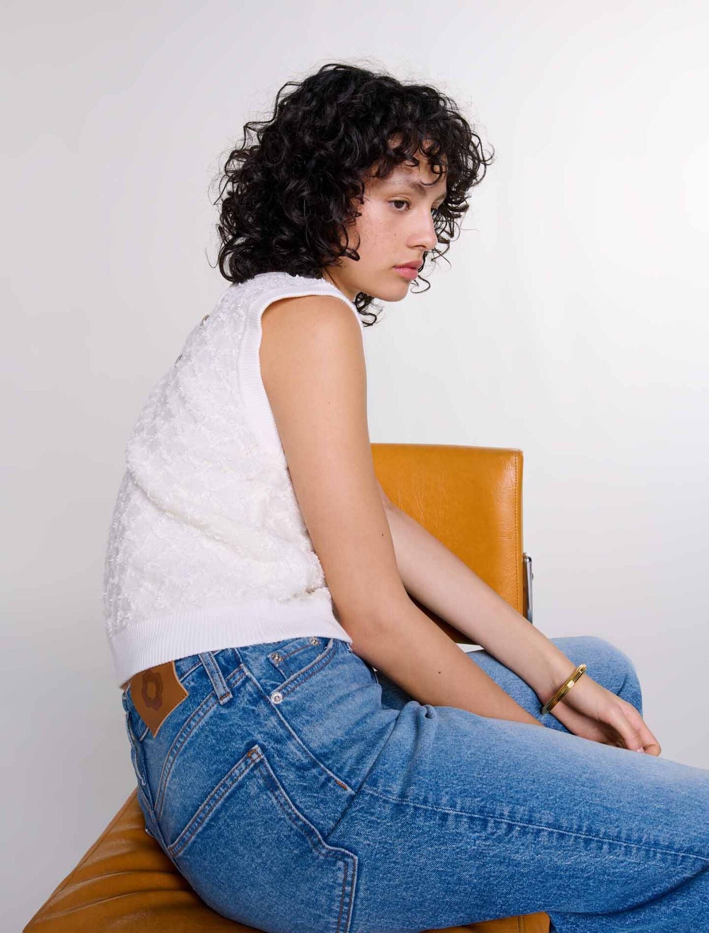 Ecru-Sleeveless knit jumper