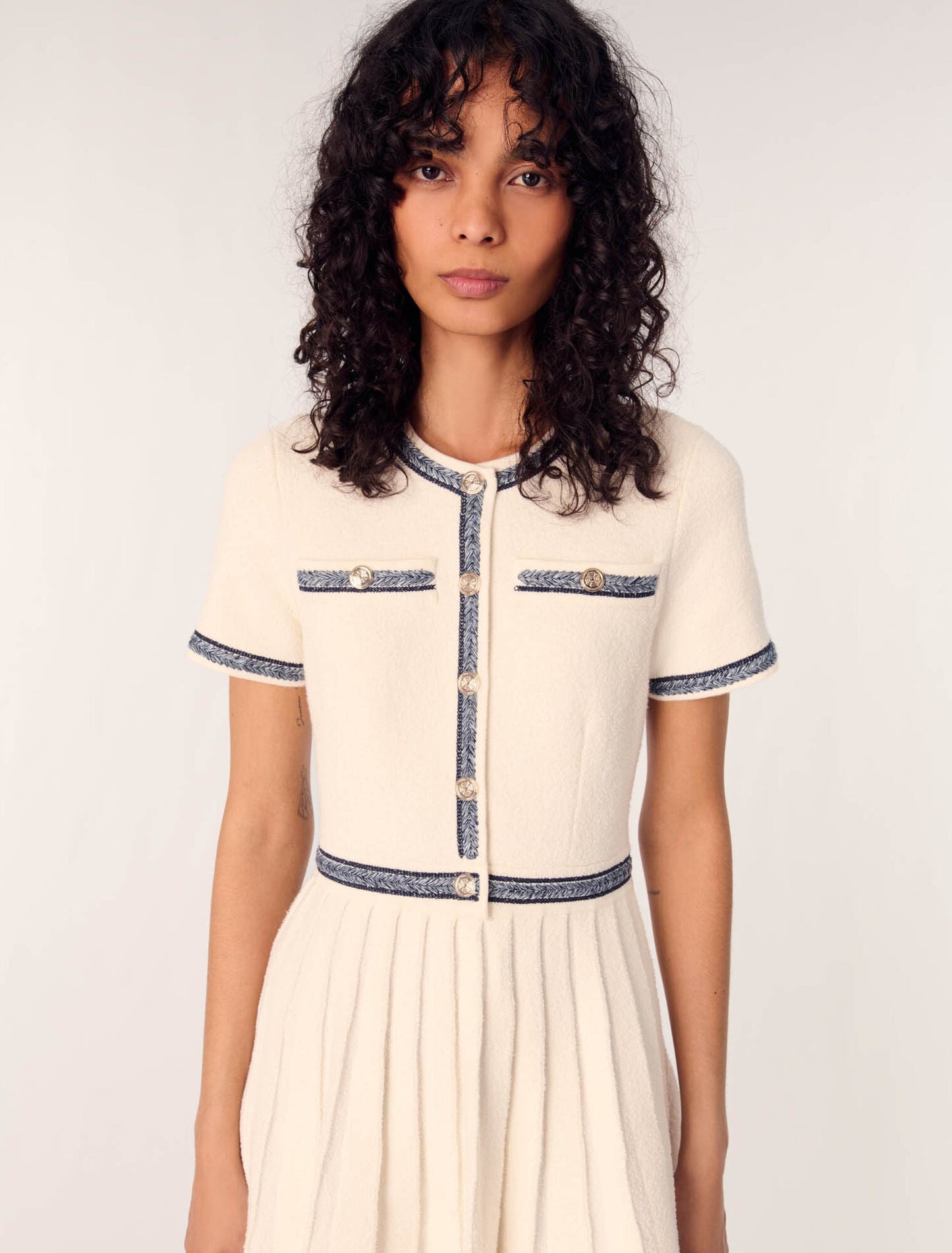Ecru-Pleated knit short dress