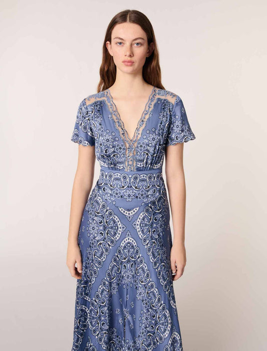 Blue bandana print-Patterned flowing maxi dress