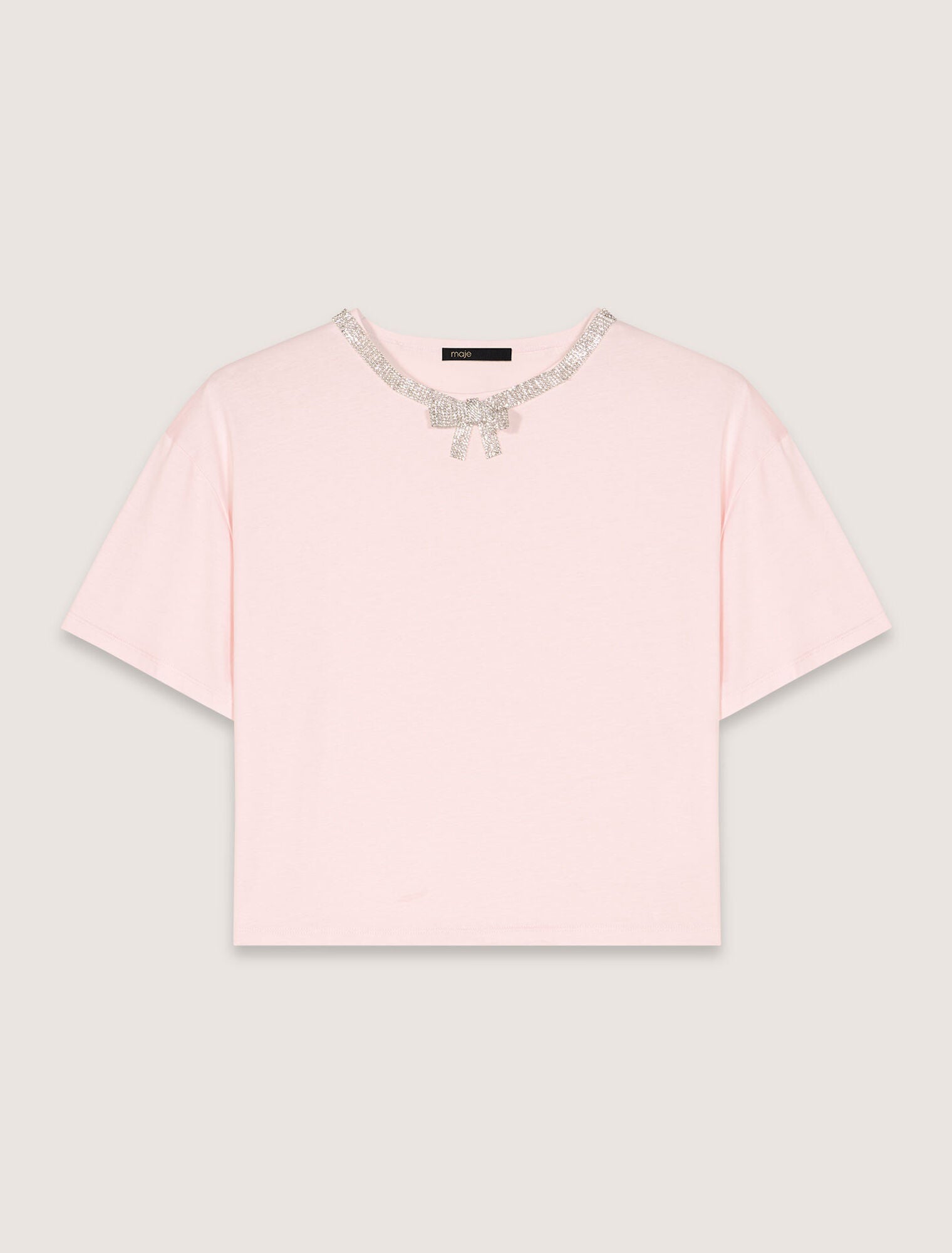 Pink T-shirt with jewellery neck