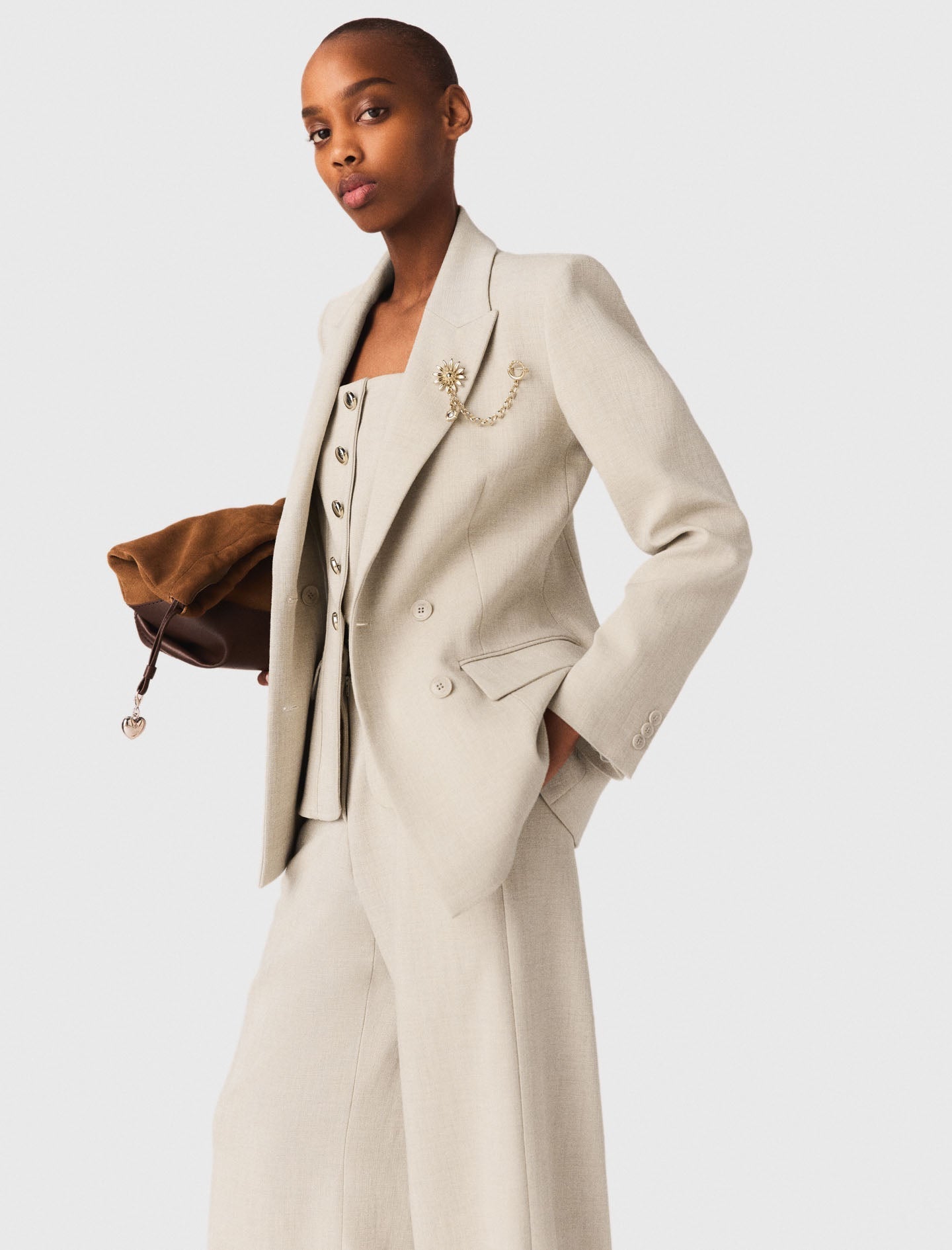 Suit Jacket With Brooch BEIGE